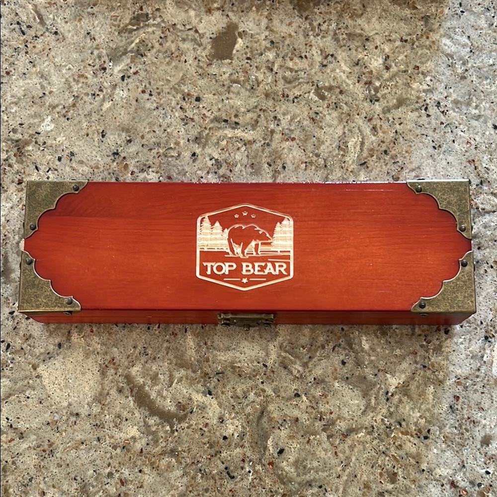 Top Bear Whiskey Stones Set with Tong - Picture 3 of 4